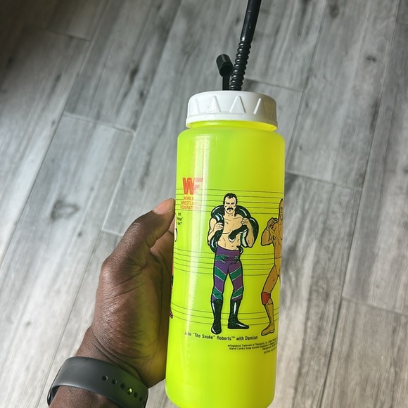 WWF Sports cup - Picture 3 of 4